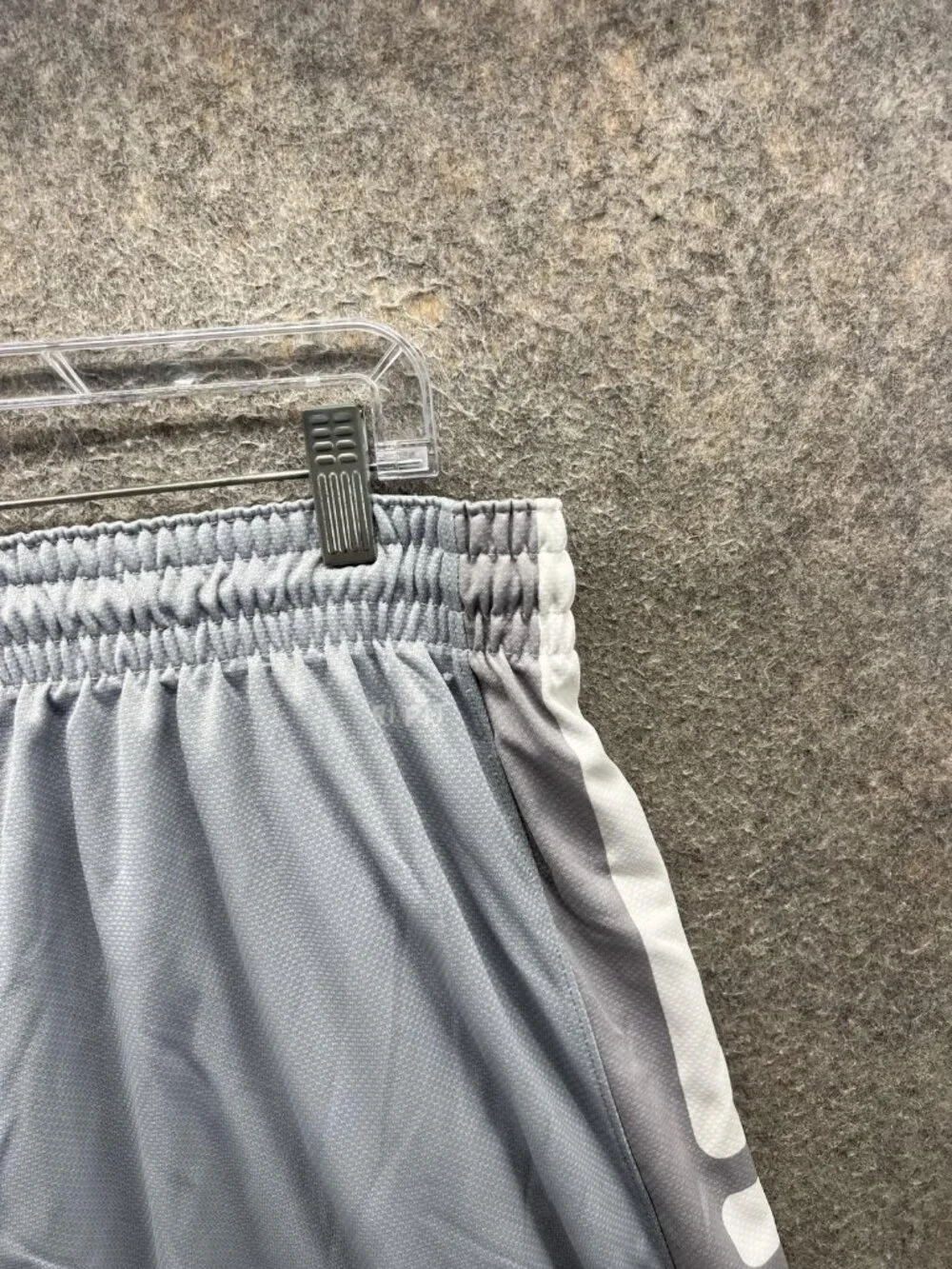 Nike Dri Fit Shorts Mens 2XL Gray Basketball Mesh Geometric Side Panel 11 Inseam